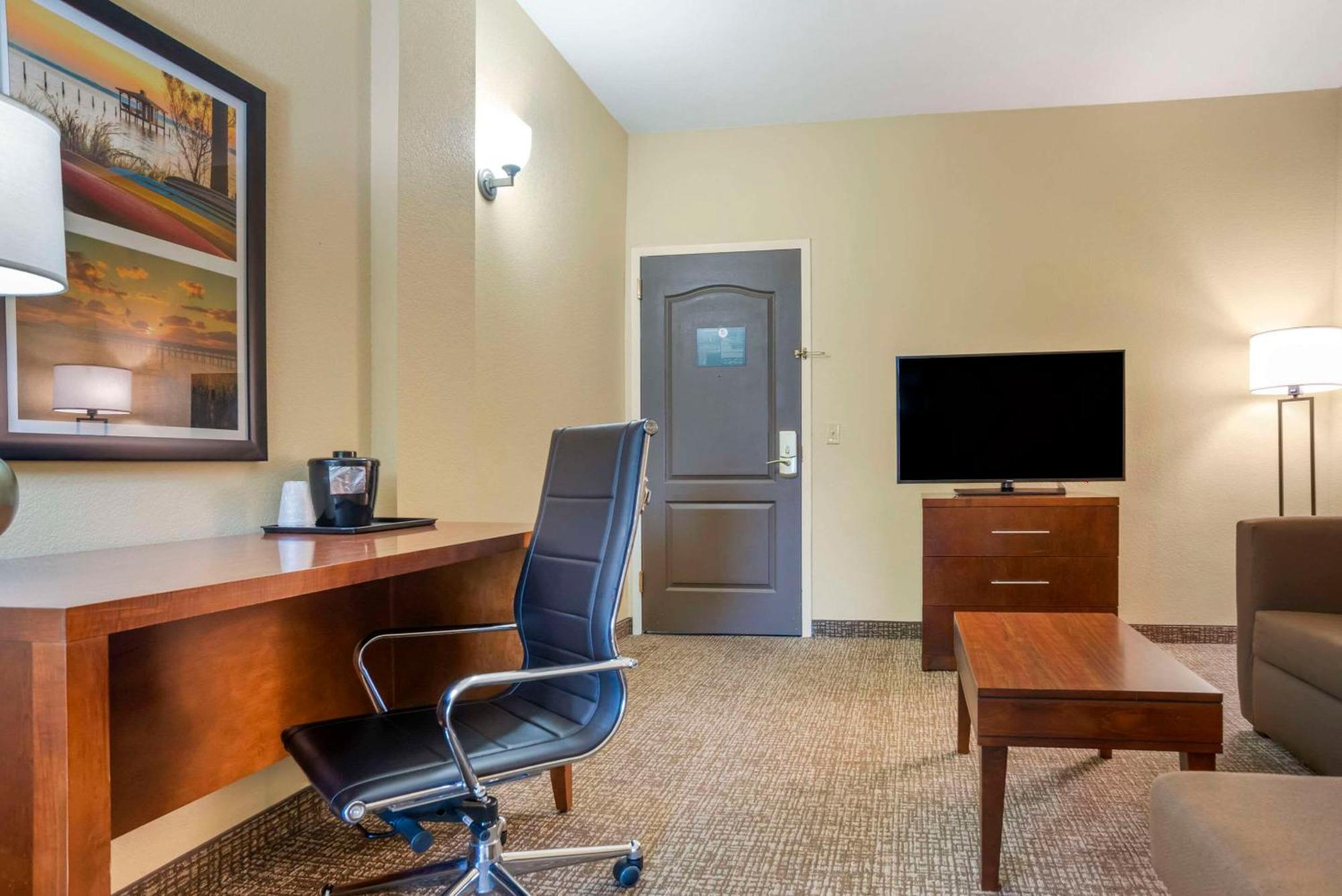 Comfort Inn & Suites Daphne Spanish Fort - Mobile East Екстериор снимка